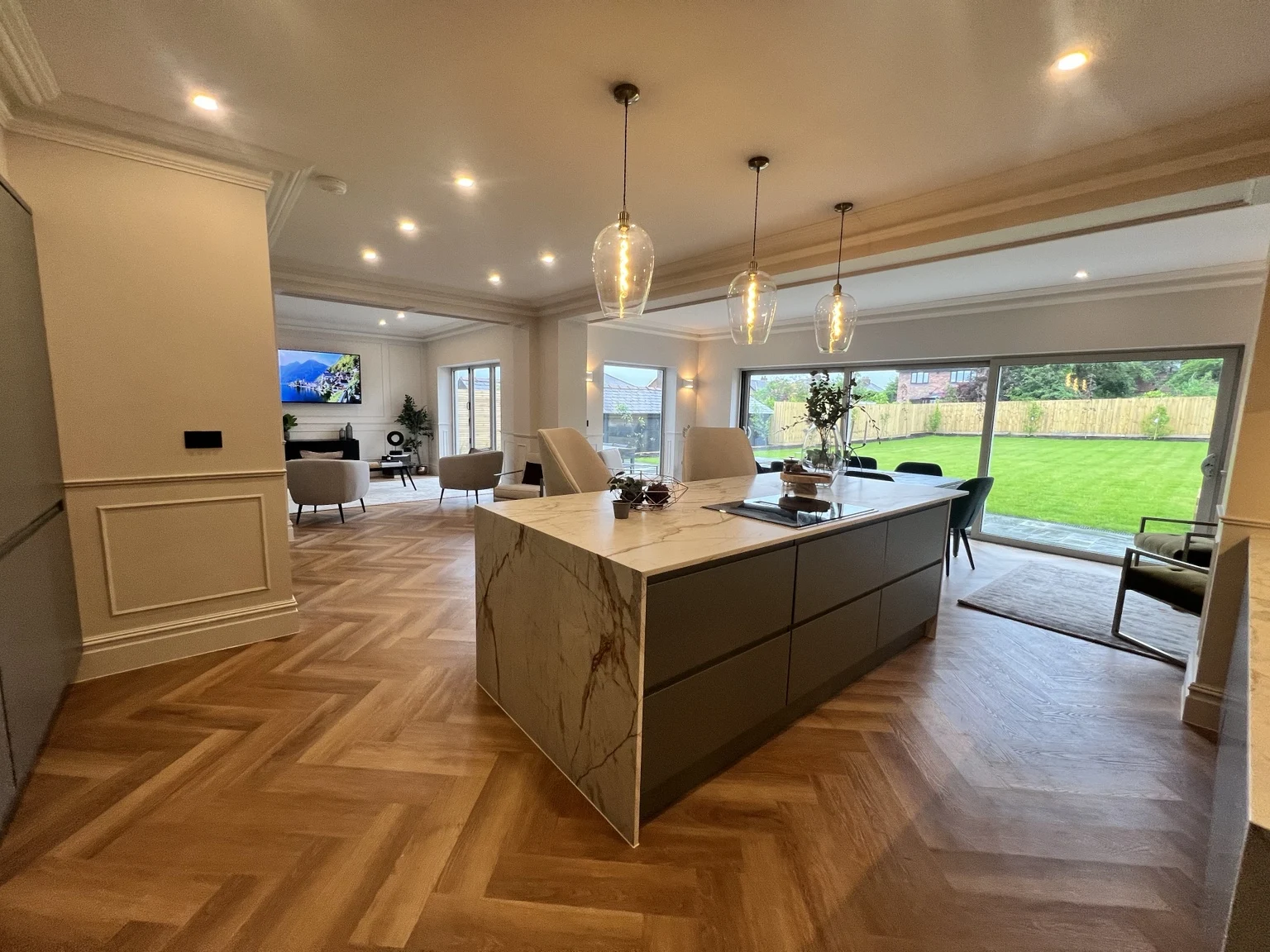 Longsight Road · Kitchen & garden connection